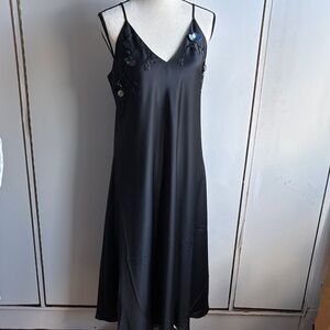 [Natori] Black Slip Dress with Sequin Detailing